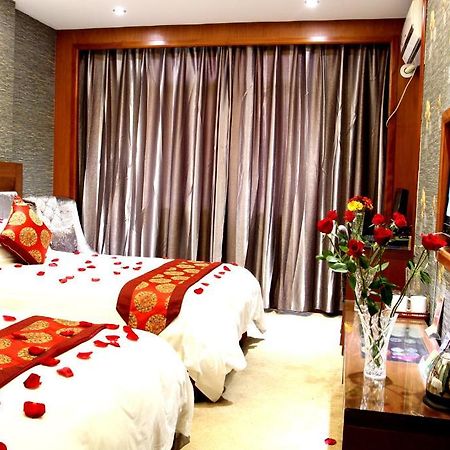 Hôtel Yiwu Guoheng Extérieur photo