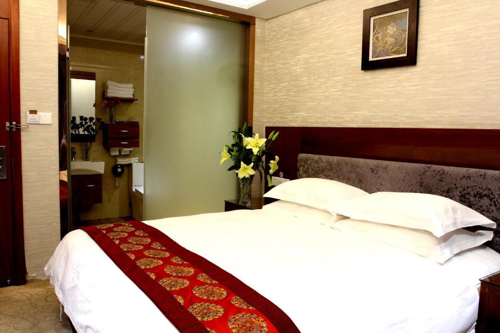 Hôtel Yiwu Guoheng Extérieur photo